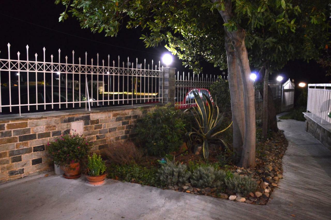 Antony Apartments Nea Plagia Exterior foto